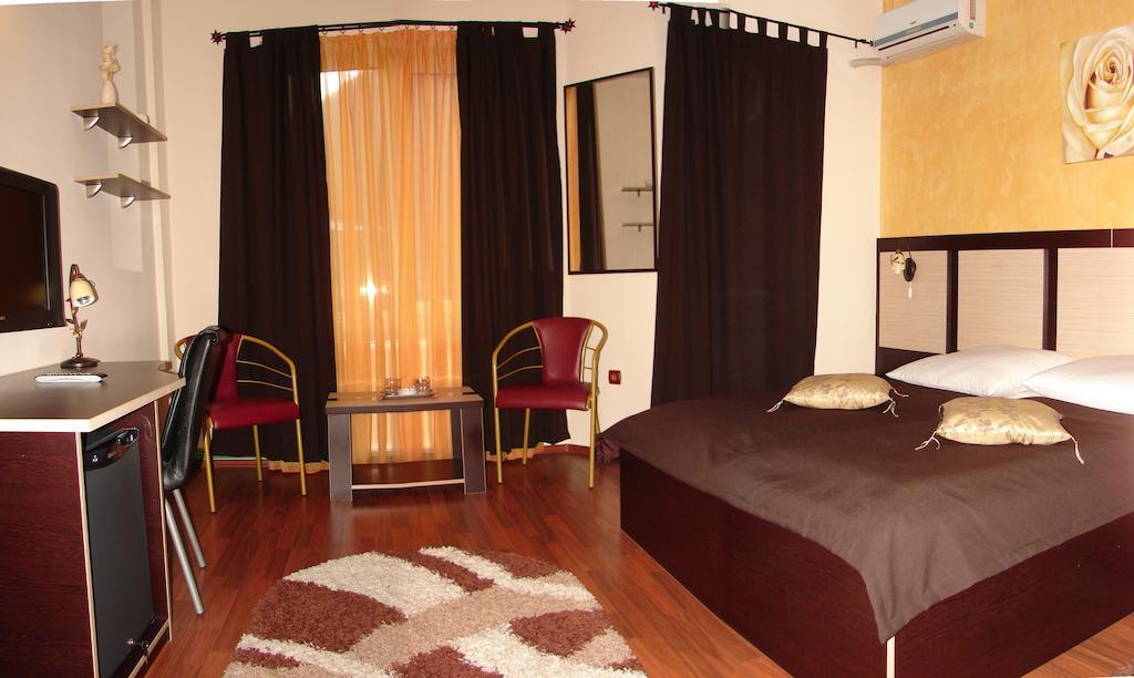 Hotel Golden Spirit Baile Herculane Room photo